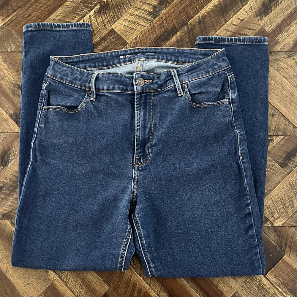 Old Navy High Rise Straight Jeans
